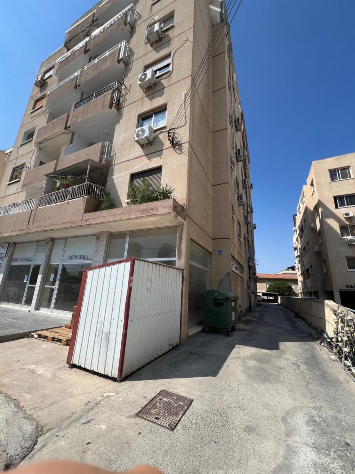 Tower Court Rooms Larnaca Esterno foto